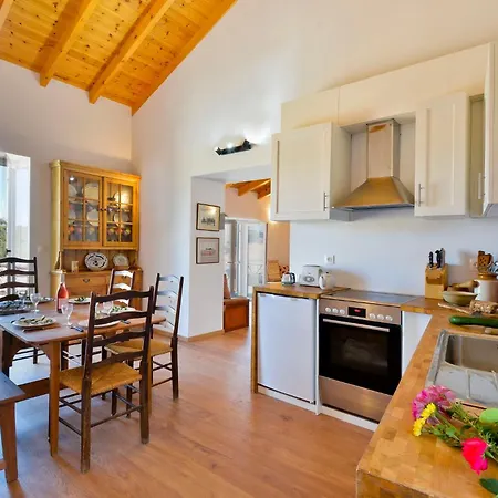 Papaspiros Vila Kouramádes